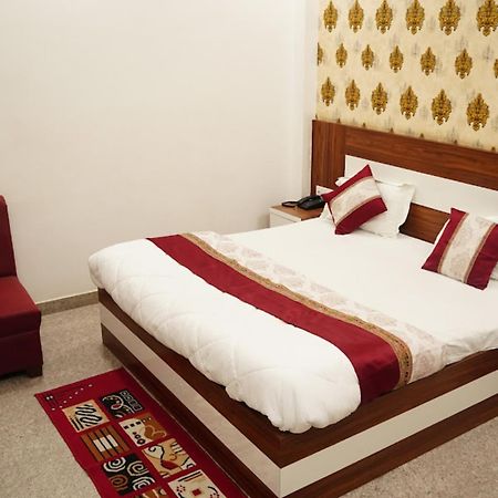 Hotel The Ramay Palace Ayodhya Dış mekan fotoğraf